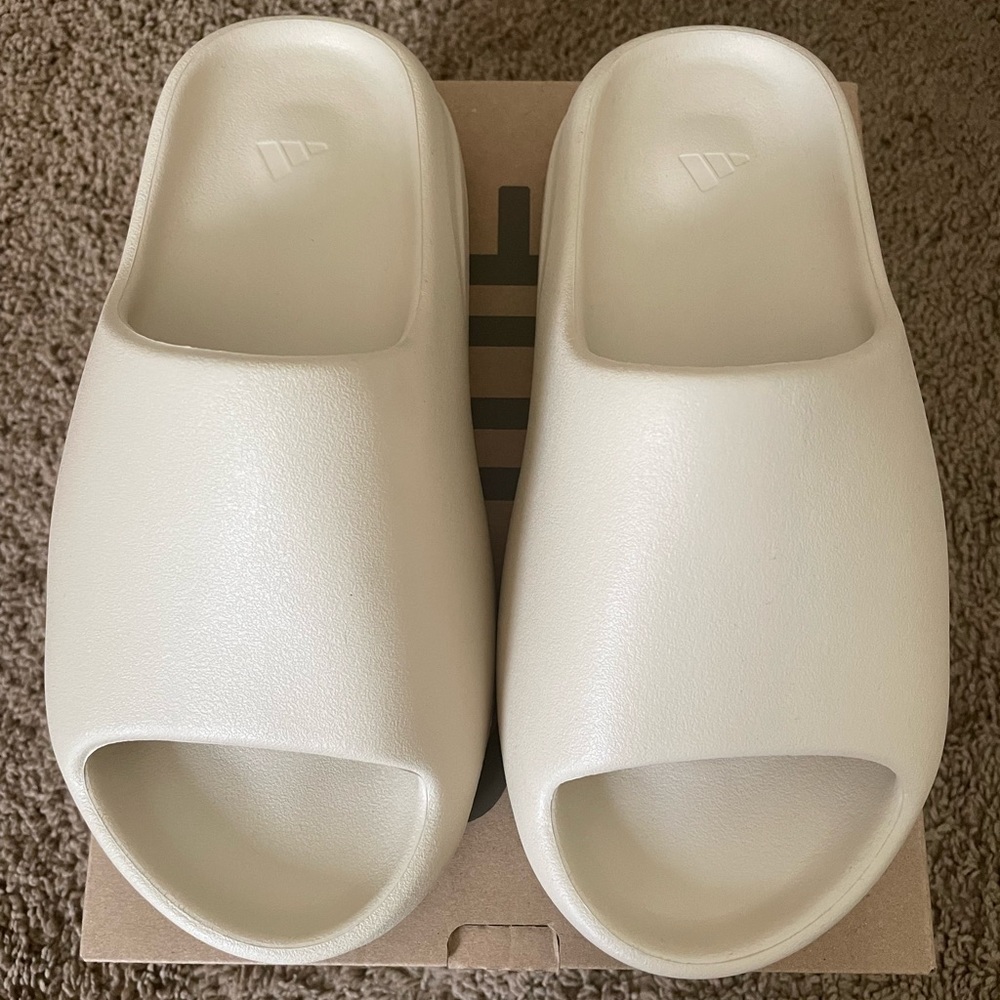 Yeezy bone slides - Picture 2 of 6